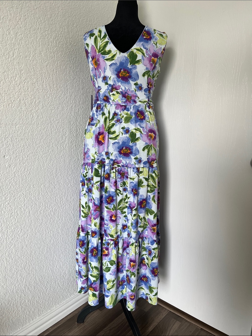 Emma & Michele Lavender and Green Floral Sleeveless Maxi Dress - Picture 5 of 11